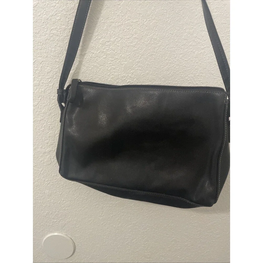 Vintage Liz Claiborne Black Handbag Purse Crossbody Shoulder Bag Classic Clean